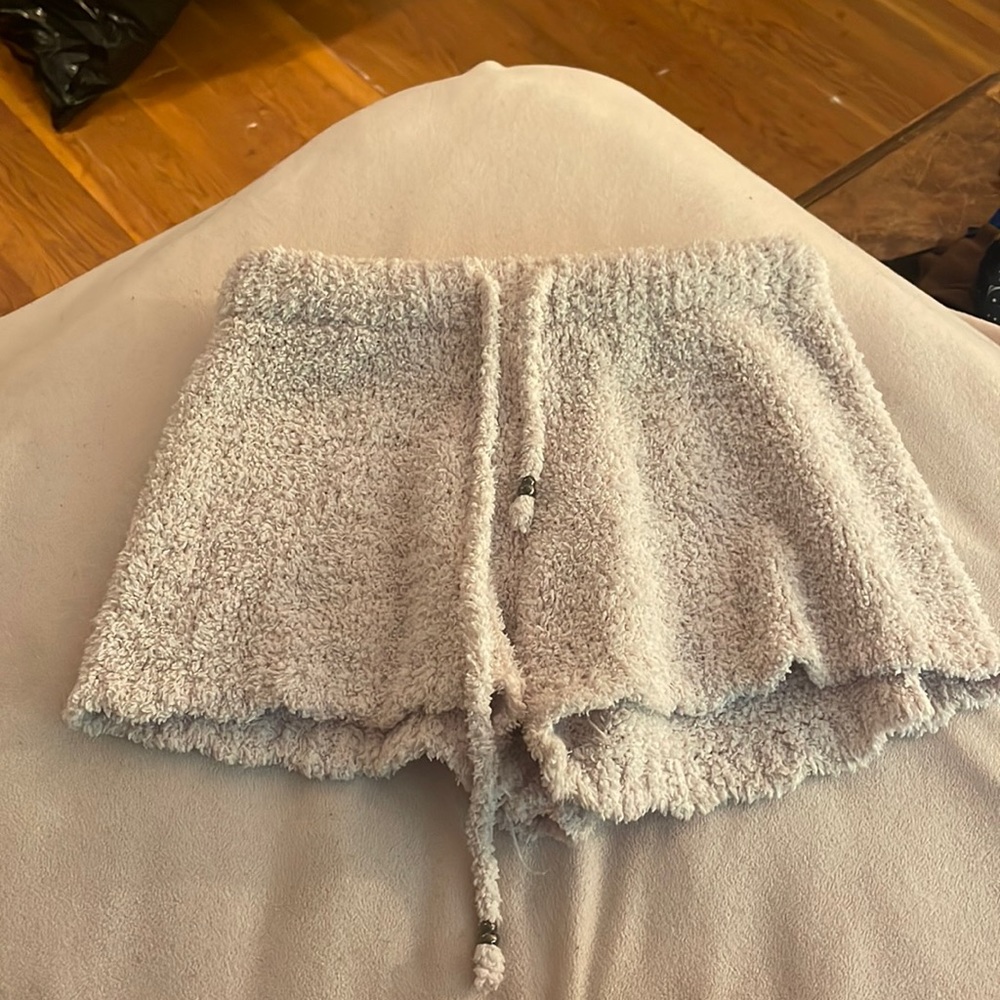 POL light pink shorts, size m, perfect condition barely worn